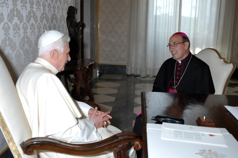 Bento XVI Cardeal De Paolis